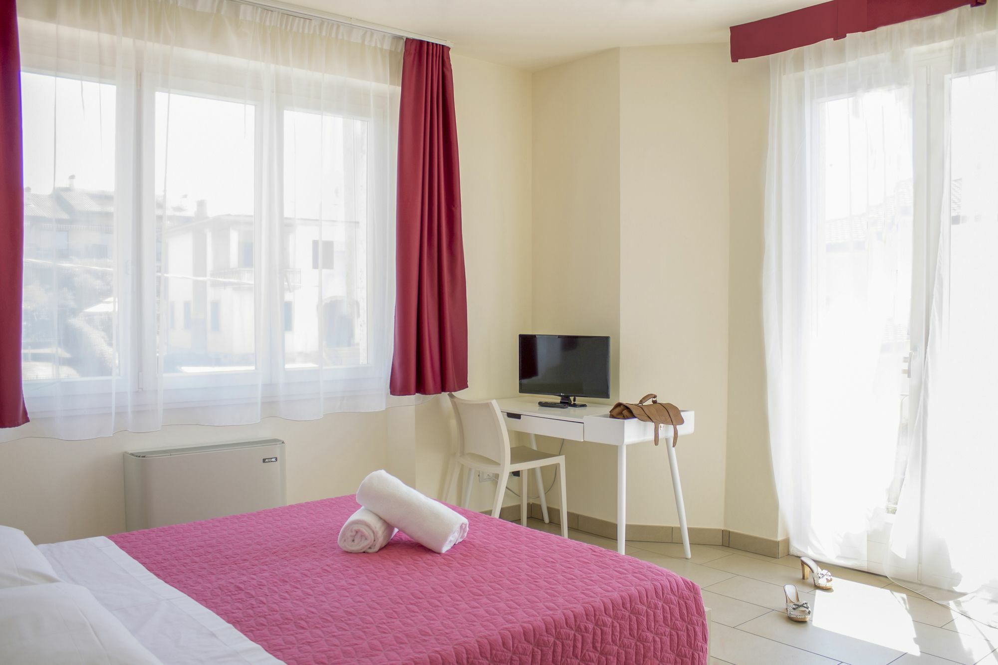 The Lighthouse Rooms Лацизе Экстерьер фото